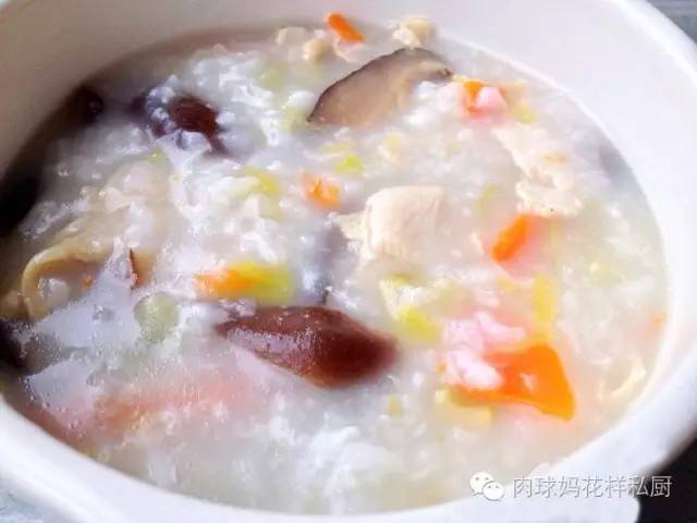 【宝宝食物】香菇滑鸡粥暖胃有营养